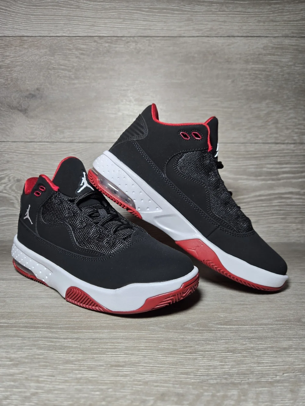 Jordan Max Aura 2 Black Gym Red White CN8094-016 Youth Size 5.5 / Women's Size 7